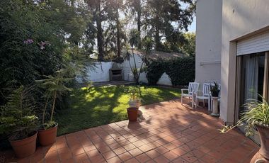 VENTA- EXCELENTE CASA EN PILAR CENTRO -A REFACCIONAR