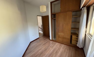 VENTA- EXCELENTE CASA EN PILAR CENTRO -A REFACCIONAR