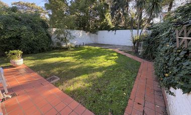 VENTA- EXCELENTE CASA EN PILAR CENTRO -A REFACCIONAR