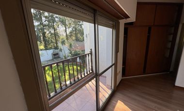 VENTA- EXCELENTE CASA EN PILAR CENTRO -A REFACCIONAR