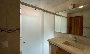 Departamento en edificio en renta en Valle de Bravo.