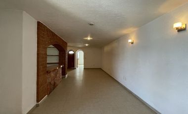 Departamento en edificio en renta en Valle de Bravo.