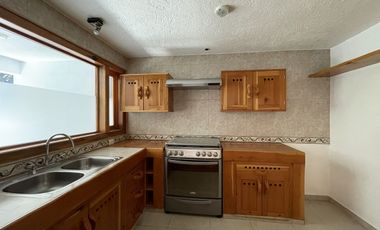 Departamento en edificio en renta en Valle de Bravo.