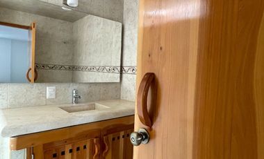 Departamento en edificio en renta en Valle de Bravo.