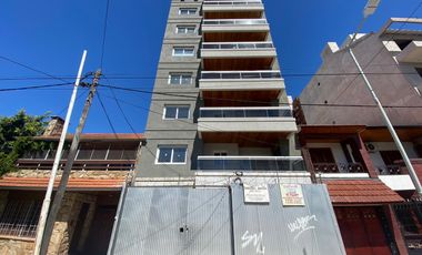 Lobos 41, Wilde ¡3 Ambientes al contrafrente en Venta!