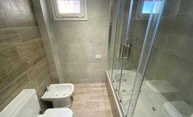 Lobos 41, Wilde ¡3 Ambientes al contrafrente en Venta!