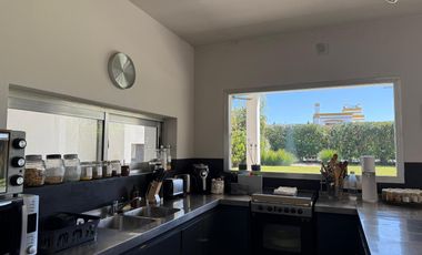 Casa en Alquiler Temporario, Barrio Privado Santa Barbara, Tigre, Gba Norte