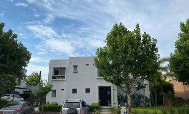 Casa en Alquiler Temporario, Barrio Privado Santa Barbara, Tigre, Gba Norte