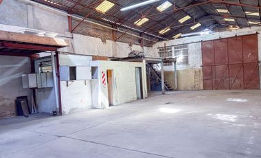 Depósito en Villa Dominico