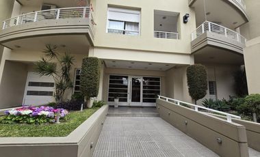 Hermoso semi piso 3 ambientes con cochera y baulera en 9no Piso al Frente en San Andres