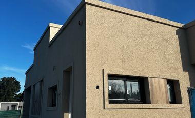 Casa - Pilar Del Este