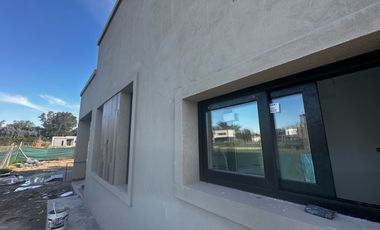 Casa - Pilar Del Este