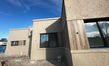 Casa - Pilar Del Este