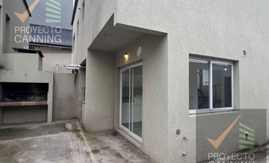 Alquier de Triplex 4 ambientes en Canning