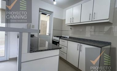 Alquier de Triplex 4 ambientes en Canning