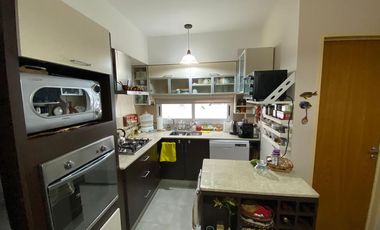 Departamento en  venta, en dúplex, 2 cocheras, Luminoso
