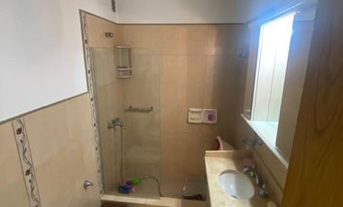 Departamento en  venta, en dúplex, 2 cocheras, Luminoso