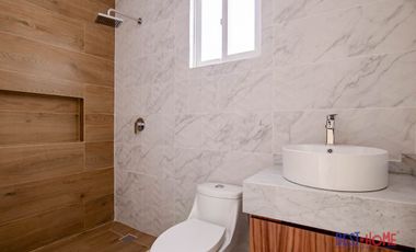Casa en Venta en Lomas de Juriquilla - ¡Con Roof Garden!
