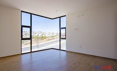 Casa en Venta en Lomas de Juriquilla - ¡Con Roof Garden!