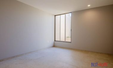 Casa en Venta en Lomas de Juriquilla – ¡Espacios Amplios y Diseño Exclusivo!