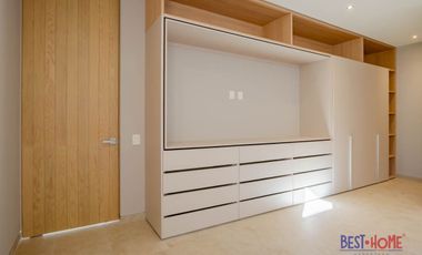 Casa en Venta en Lomas de Juriquilla – ¡Espacios Amplios y Diseño Exclusivo!