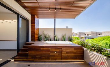 Casa en Venta en Lago de Juriquilla - ¡Recámara en Planta Baja y Roof Garden!
