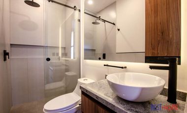 Casa en Venta en Lago de Juriquilla - ¡Recámara en Planta Baja y Roof Garden!