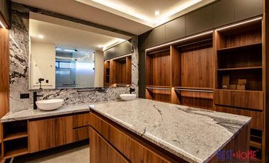 Casa en Venta en Lago de Juriquilla - ¡Recámara en Planta Baja y Roof Garden!