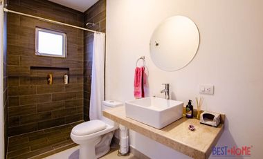 Casa Amueblada en Renta en Condesa Juriquilla - Recámara en Planta Baja y Jardín