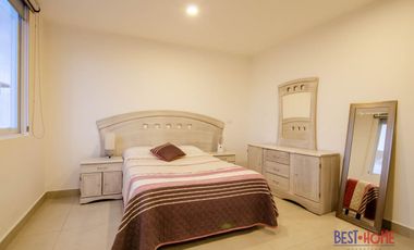 Casa Amueblada en Renta en Condesa Juriquilla - Recámara en Planta Baja y Jardín