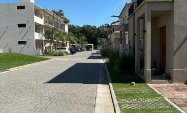 Departamento en venta en Saravi Village, Pilar - 3 Ambientes