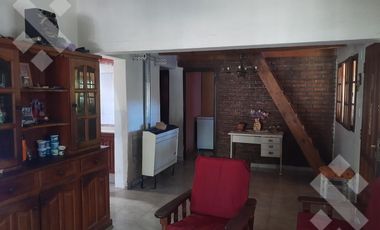 En Venta, Casa de 3 habitaciones y quincho, Plottier.