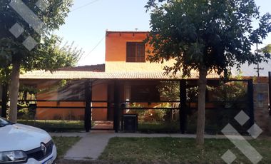 En Venta, Casa de 3 habitaciones y quincho, Plottier.