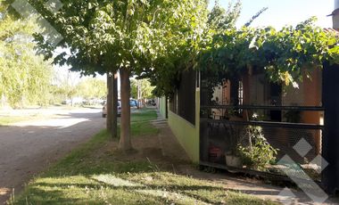 En Venta, Casa de 3 habitaciones y quincho, Plottier.
