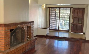 Casa - La Lucila-Vias/Maipu  5 ambientes -