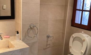 Casa - La Lucila-Vias/Maipu  5 ambientes -