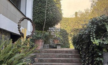 LINDA CASA EN CONDOMINIO EN CALLE CERRADA