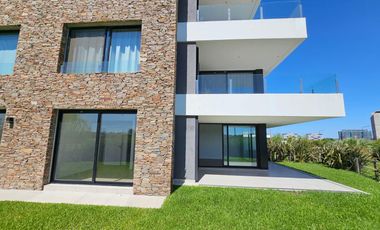 Venta departamento 3 ambientes con jardín en Nordelta