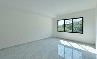 CASA CON ALBERCA EN LOMAS DEL DORADO