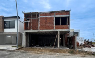 CASA EN PREVENTA EN LOMAS DEL DORADO