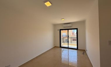 Departamento tres ambientes a la venta en Wilde