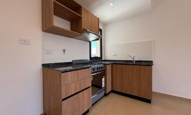 Departamento tres ambientes a la venta en Wilde