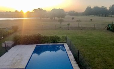 Casa 5 Amb, en Venta Los Molinos - Haras de Santa María