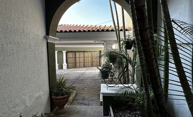 Residencia de Lujo en venta Santa Isabel, Zona Andares – ¡Precio de Oportunidad!