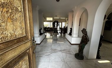 Residencia de Lujo en venta Santa Isabel, Zona Andares – ¡Precio de Oportunidad!