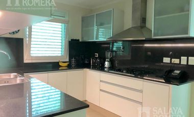 Espectacular Departamento de 4 Ambientes en Acassuso -