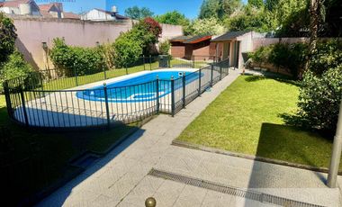 Venta Casa 6 ambientes de categoria en Florencio Varela.