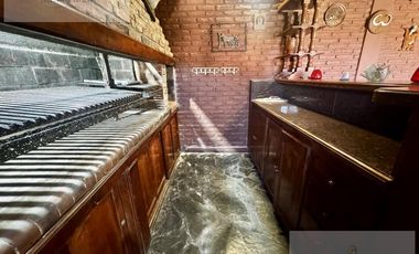 Venta Casa 6 ambientes de categoria en Florencio Varela.