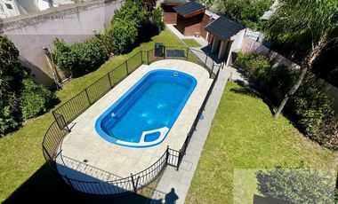 Venta Casa 6 ambientes de categoria en Florencio Varela.