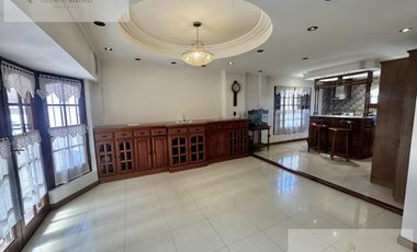 Venta Casa 6 ambientes de categoria en Florencio Varela.